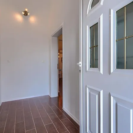 Vanessa By Interhome * Umag