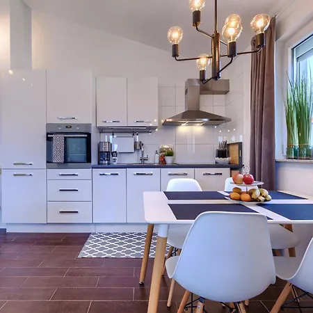Vanessa By Interhome Apartment Umag